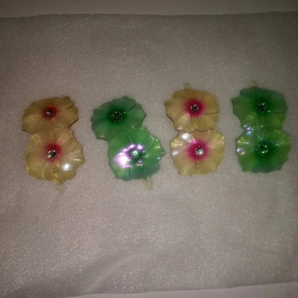 4pk 2 toned floral Hair Barrettes